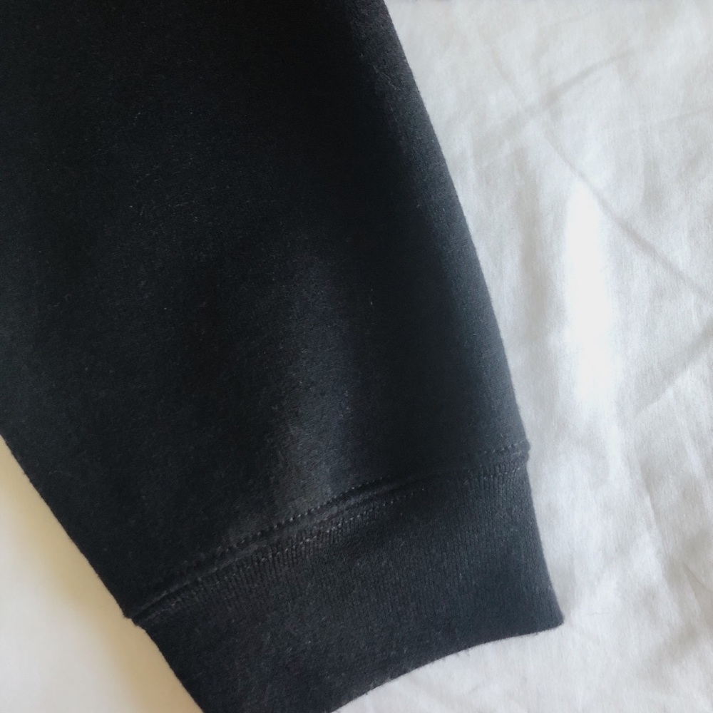 Black Rose Design Cropped Hoodie - Picture 3 of 3